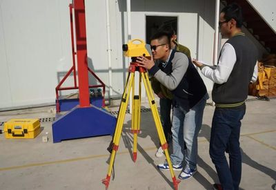 二公司2017年職工施工測量技能比武大賽技術(shù)檢測紀實